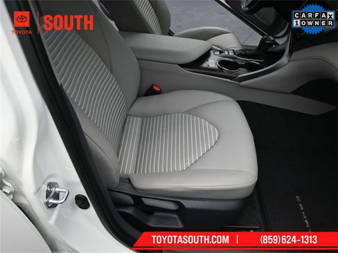 Used 2023 Toyota Camry SE w/ Cold Weather Package image 35