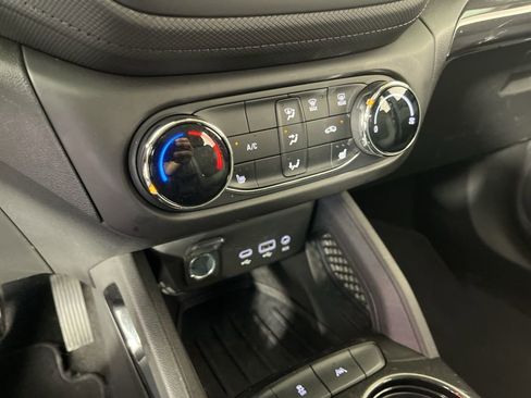 Used 2023 Chevrolet TrailBlazer LT image 30