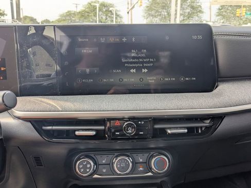 New 2025 Nissan Kicks SV w/ SV Premium Package image 14