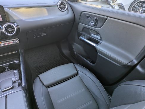 Certified 2022 Mercedes-Benz GLA 35 AMG 4MATIC image 20