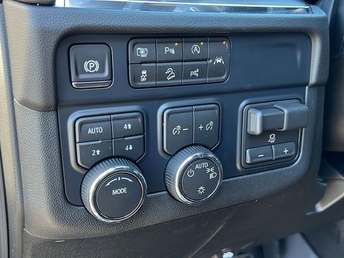 New 2026 Chevrolet Suburban LS w/ LPO, Get Active Package image 29