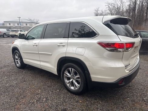 Used 2016 Toyota Highlander LE image 7