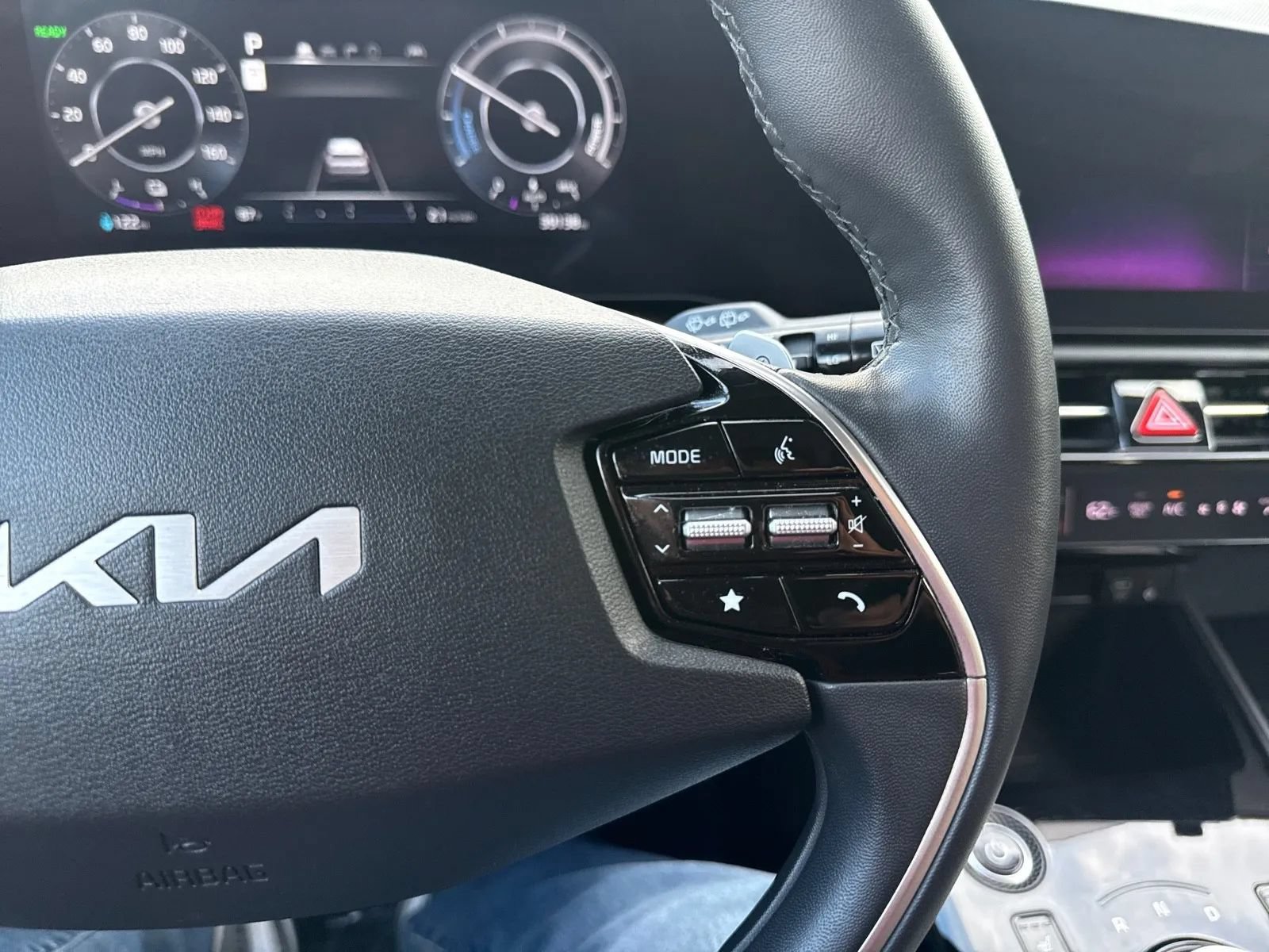 Used 2023 Kia Niro Wind w/ Wind Preserve Package FWD image 17