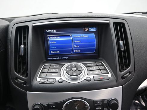 Used 2014 INFINITI Q60 Convertible w/ Premium Package image 28