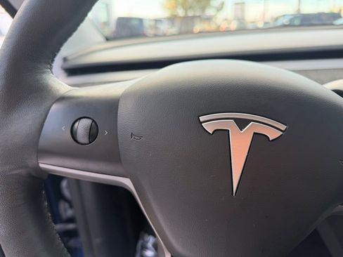 Used 2022 Tesla Model Y Performance image 20