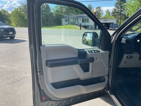 Used 2018 Ford F150 XL w/ Equipment Group 101A Mid AWD/4WD image 12