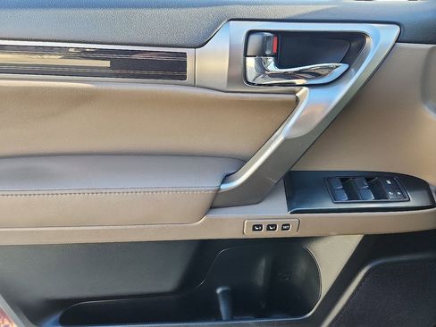 Used 2022 Lexus GX 460 Premium w/ Premium Plus Package image 11