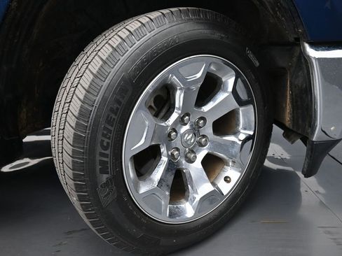 Used 2019 RAM 1500 Big Horn AWD/4WD image 36