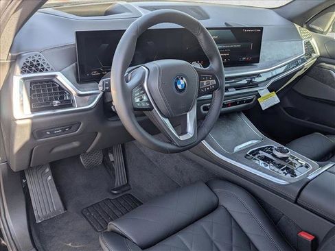 New 2026 BMW X5 xDrive50e w/ Executive Package image 3