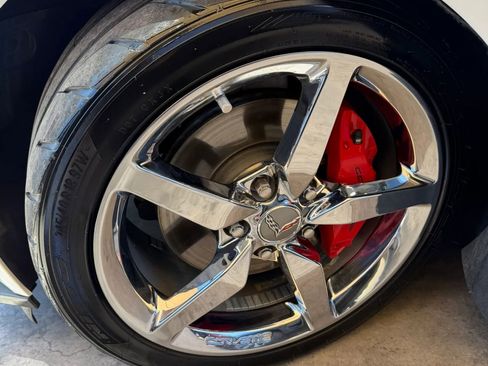 Used 2015 Chevrolet Corvette Stingray Convertible w/ 3LT Preferred Equipment Group RWD image 17