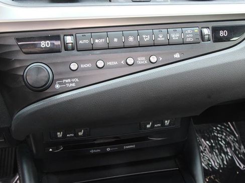 Used 2020 Lexus ES 350 w/ Premium Package image 30