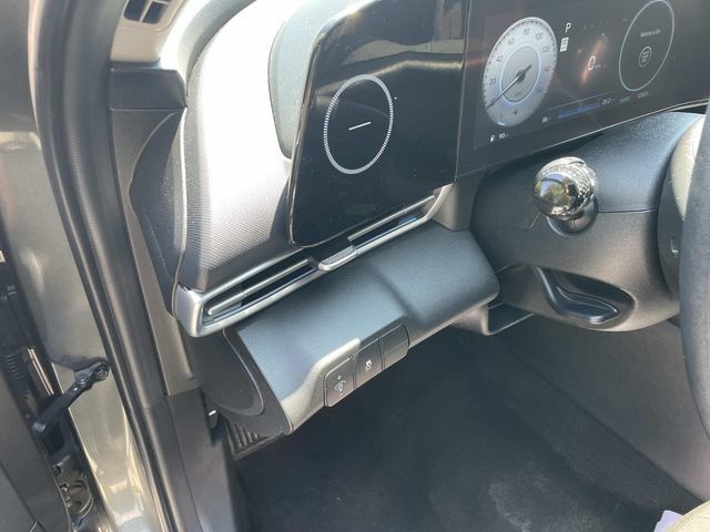 Used 2024 Hyundai Elantra SEL FWD image 20