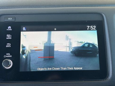 Used 2021 Honda HR-V EX image 32