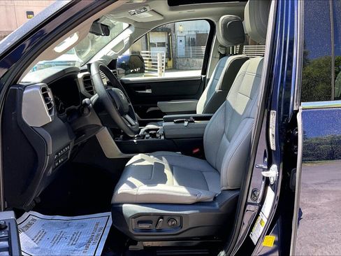 Used 2022 Toyota Tundra Limited AWD/4WD image 15