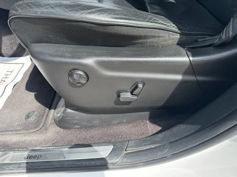 Used 2018 Jeep Grand Cherokee High Altitude image 27