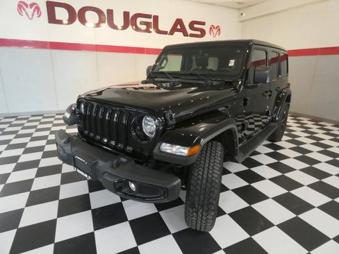 Used 2022 Jeep Wrangler Unlimited Sahara image 1