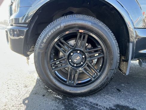 Used 2015 Ford F150 Lariat w/ Equipment Group 501A Mid image 21