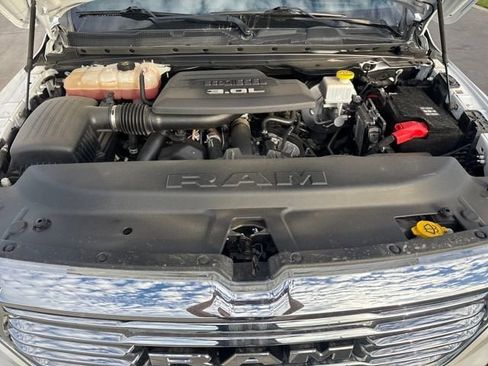 Used 2022 RAM 1500 Limited w/ Body Color Bumper Group image 24