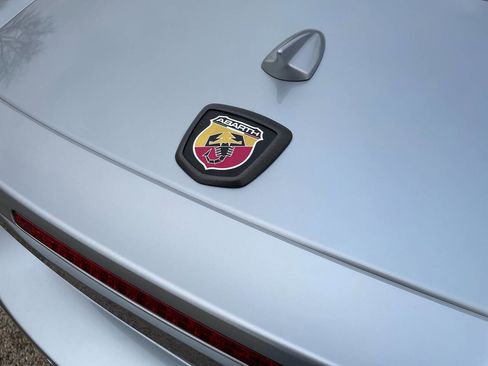 Used 2018 FIAT 124 Spider Abarth w/ Convenience Group image 17