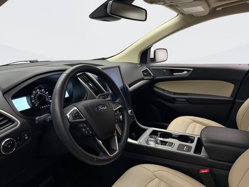 Used 2024 Ford Edge SEL w/ Convenience Package image 10