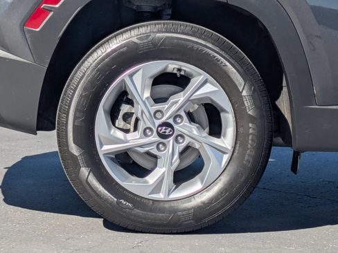 Certified 2023 Hyundai Tucson SEL AWD/4WD image 9