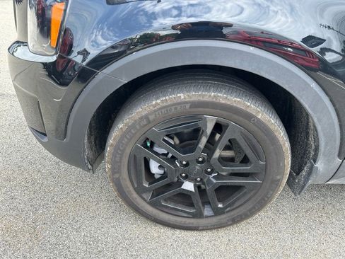 Used 2025 Kia Telluride EX X-Line AWD/4WD image 9