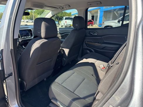 Used 2022 GMC Acadia SLE w/ Driver Convenience Package image 34