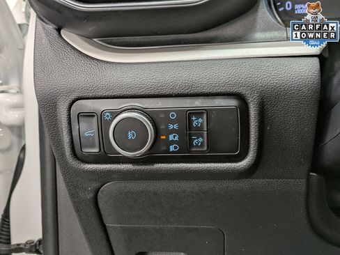 Used 2023 Ford Explorer XLT w/ Equipment Group 202A AWD/4WD image 20