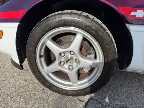 Used 1995 Chevrolet Corvette Convertible image 17