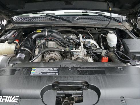 Used 2006 Chevrolet Silverado 2500 LT w/ Skid Plate Package image 44