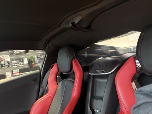 Used 2024 Chevrolet Corvette Stingray Preferred Cpe w/ Z51 Performance Package image 17