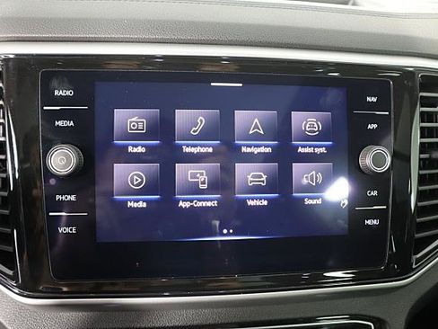 Used 2021 Volkswagen Atlas SEL Premium image 32