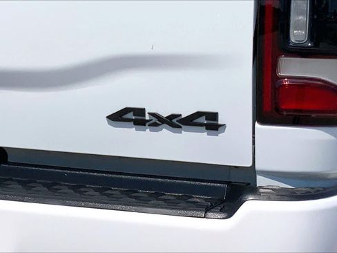 Used 2024 RAM 2500 Laramie w/ Night Edition AWD/4WD image 28