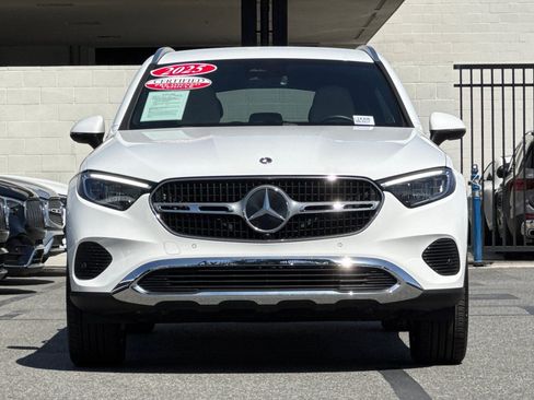 Certified 2025 Mercedes-Benz GLC 300 image 9
