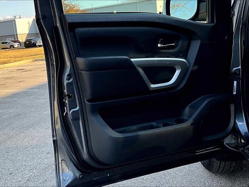 Used 2024 Nissan Titan SV w/ Accessory Utility Package image 39