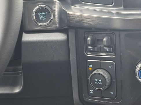 New 2026 Ford F350 Lariat w/ Chrome Package image 23