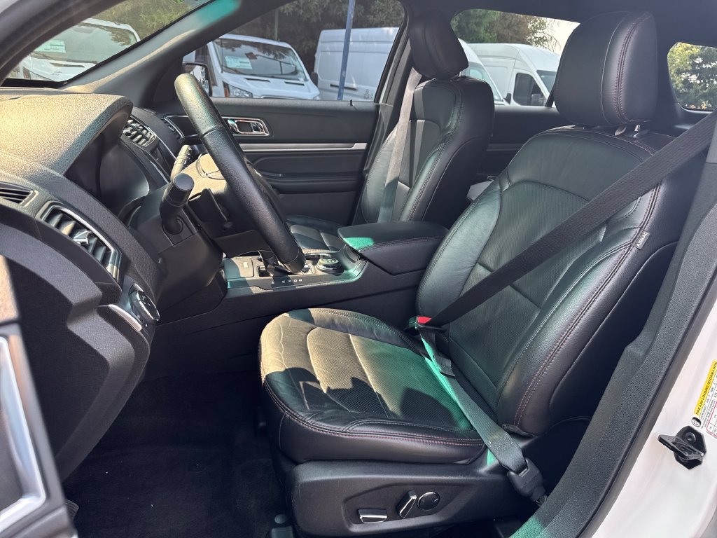 Used 2018 Ford Explorer Sport AWD/4WD image 10