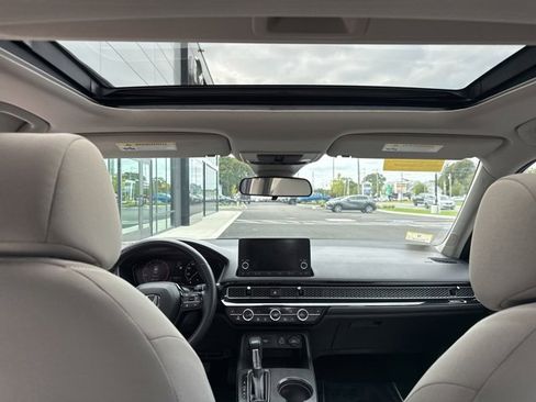 Used 2022 Honda Civic EX image 12