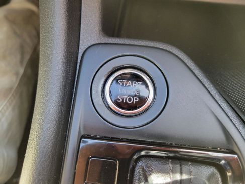 Used 2025 Nissan Sentra S FWD image 11