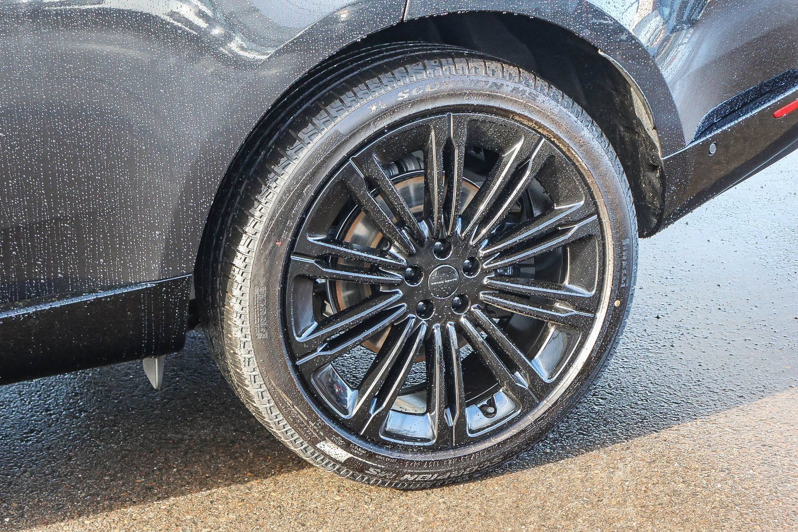 New 2026 Land Rover Range Rover SE AWD/4WD image 10