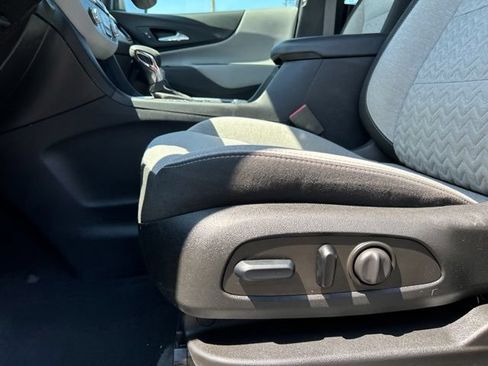 Used 2023 Chevrolet Equinox LS AWD/4WD image 26