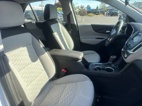 Used 2020 Chevrolet Equinox LS AWD/4WD image 11