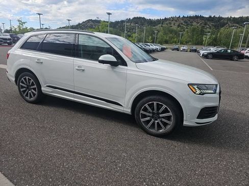 Used 2023 Audi Q7 2.0T Premium Plus AWD/4WD image 3