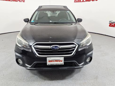 Used 2019 Subaru Outback 2.5i Premium AWD/4WD image 2