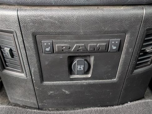 Used 2017 RAM 2500 Laramie w/ Convenience Group image 16