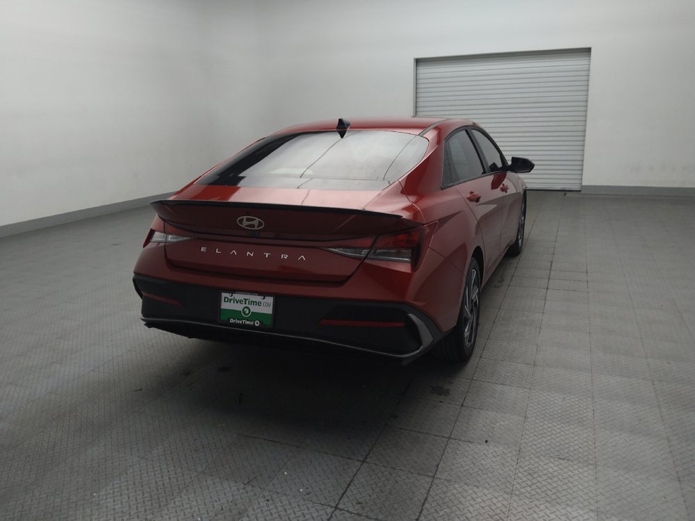 Used 2025 Hyundai Elantra Sport FWD image 7