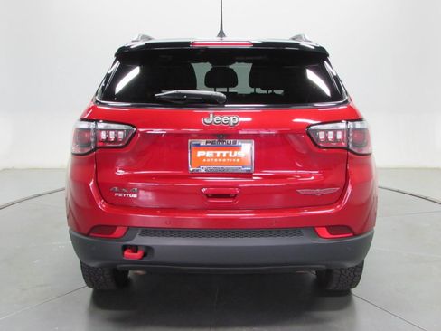 Used 2025 Jeep Compass Trailhawk AWD/4WD image 6