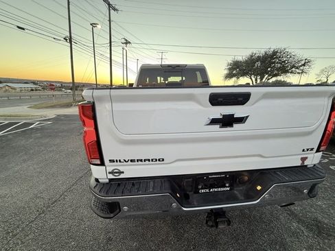 Certified 2024 Chevrolet Silverado 2500 LTZ w/ LTZ Plus Package image 14