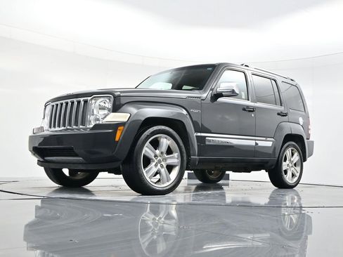 Used 2011 Jeep Liberty Sport image 41