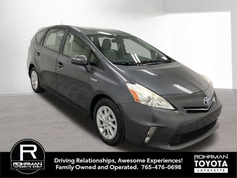 Used 2012 Toyota Prius V Two image 9